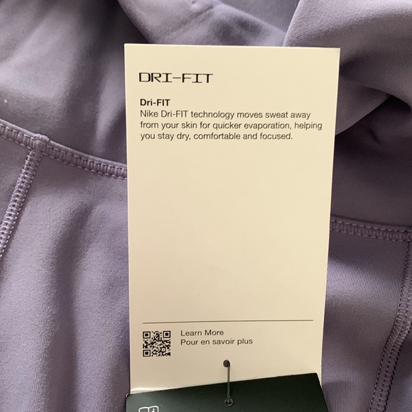 Nike One 8-in. High-Waisted Pocketed Biker Shorts Purple Size Large NWT - Picture 3 of 7